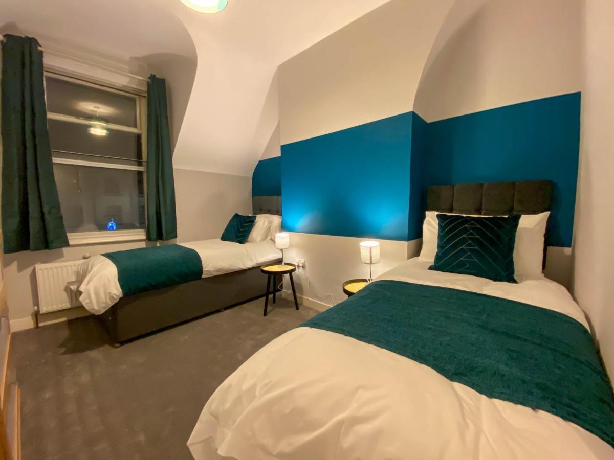 The Becket - Three Bedroom City Centre House With Parking Κάντεμπερι Εξωτερικό φωτογραφία