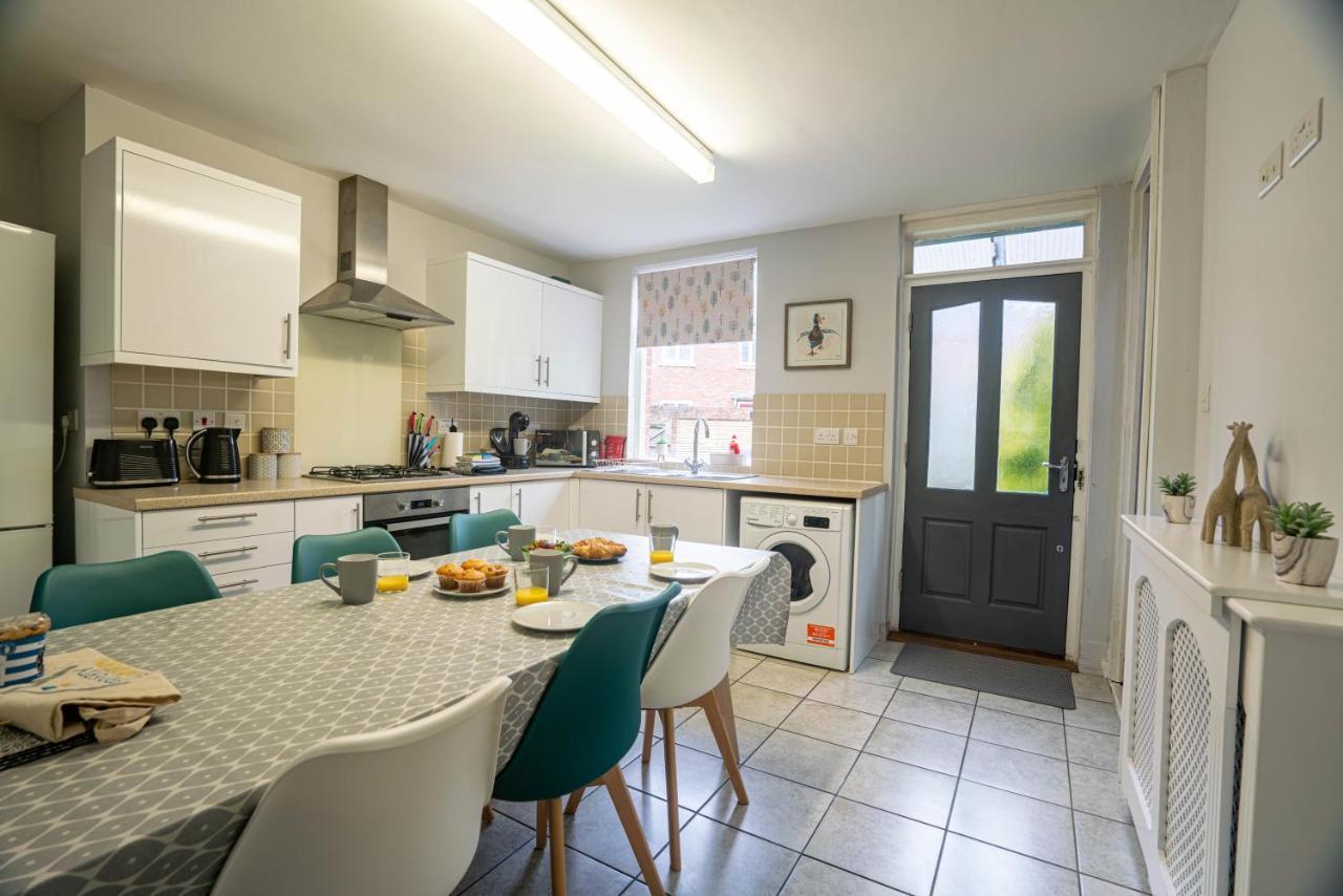 The Becket - Three Bedroom City Centre House With Parking Κάντεμπερι Εξωτερικό φωτογραφία