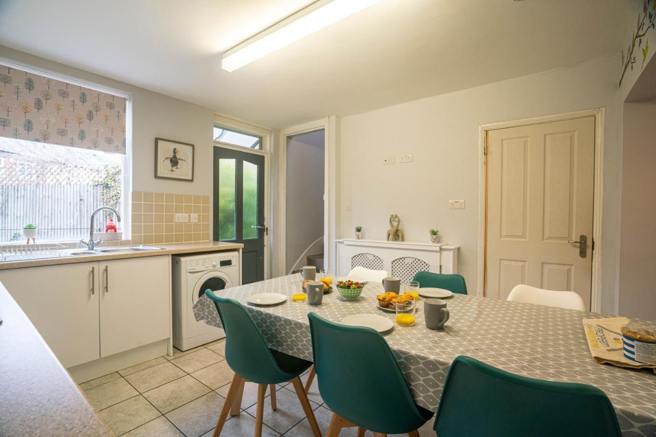 The Becket - Three Bedroom City Centre House With Parking Κάντεμπερι Εξωτερικό φωτογραφία