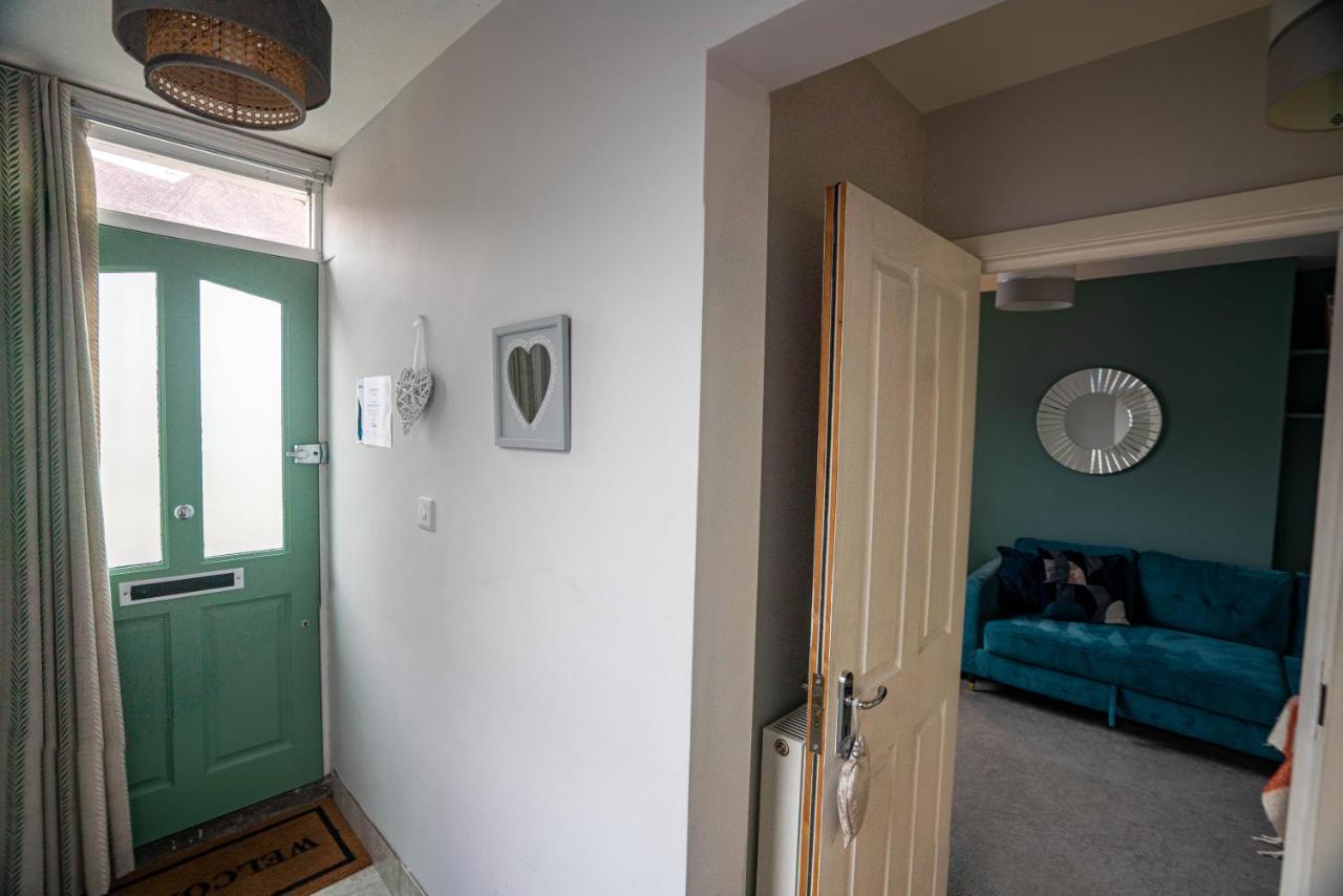 The Becket - Three Bedroom City Centre House With Parking Κάντεμπερι Εξωτερικό φωτογραφία