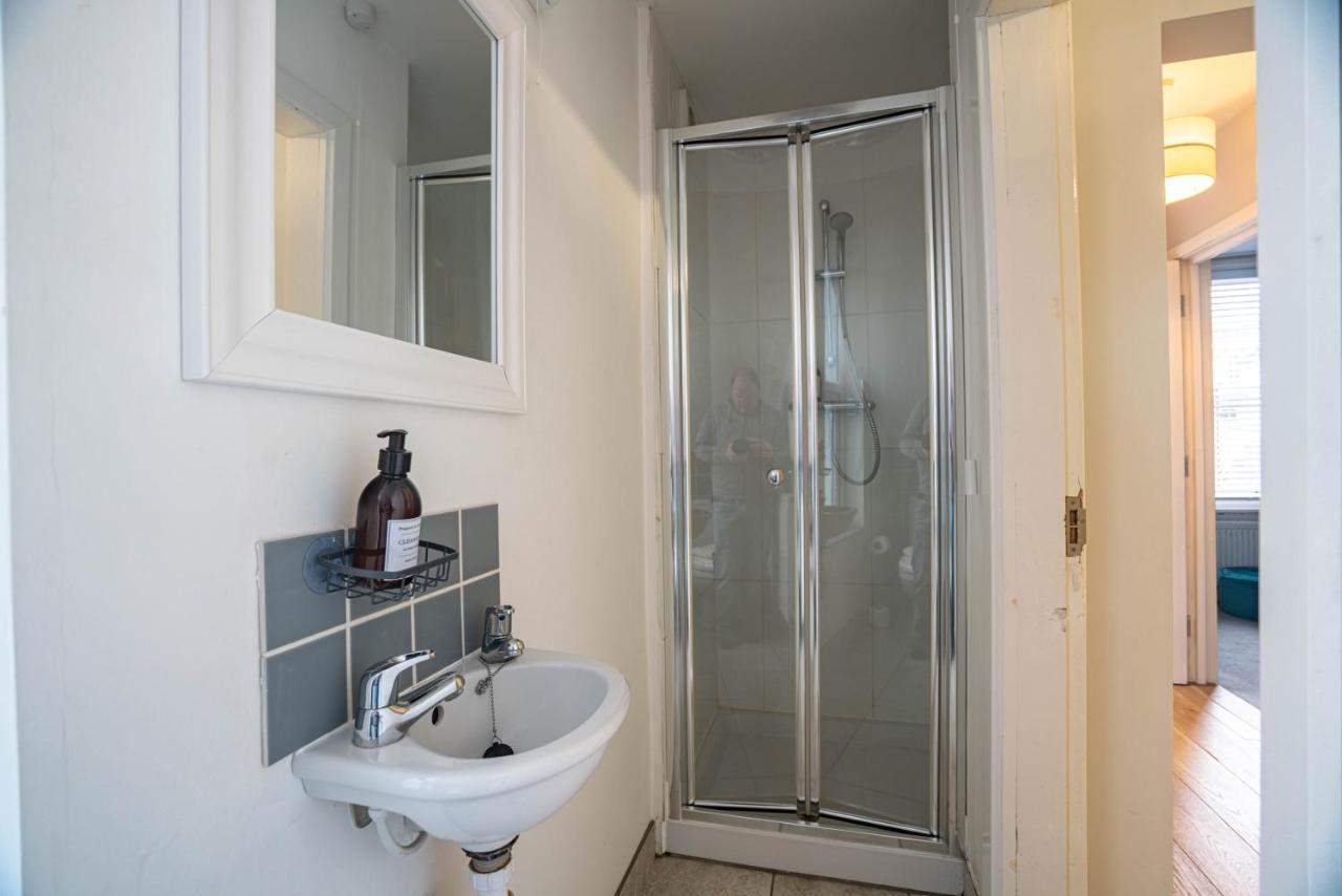 The Becket - Three Bedroom City Centre House With Parking Κάντεμπερι Εξωτερικό φωτογραφία