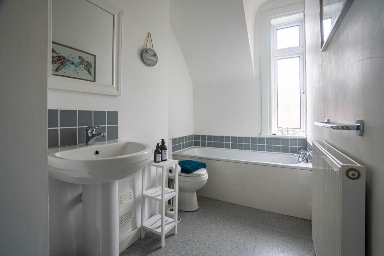 The Becket - Three Bedroom City Centre House With Parking Κάντεμπερι Εξωτερικό φωτογραφία